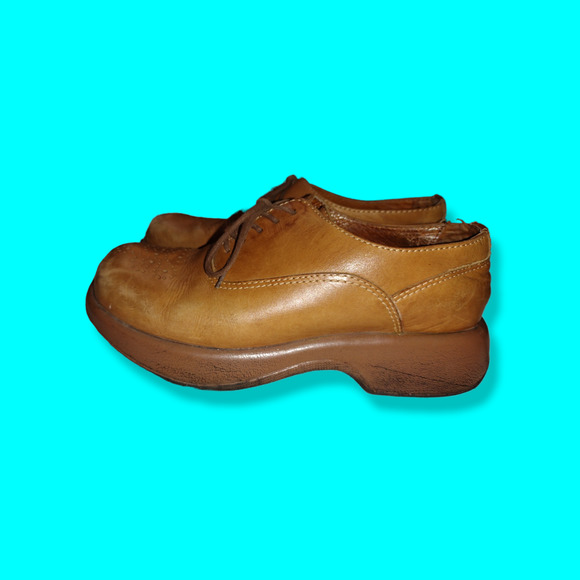 Dansko Shoes - Dansko Tan Leather Oxfords size 38